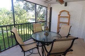 5954 Pelican Bay Blvd-Unit -225 in Naples, FL - Building Photo - Building Photo