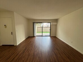 2323 Huntington St in Huntington Beach, CA - Building Photo - Building Photo