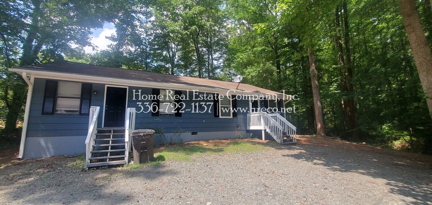 4271 Mineral Ave in Winston-Salem, NC - Building Photo
