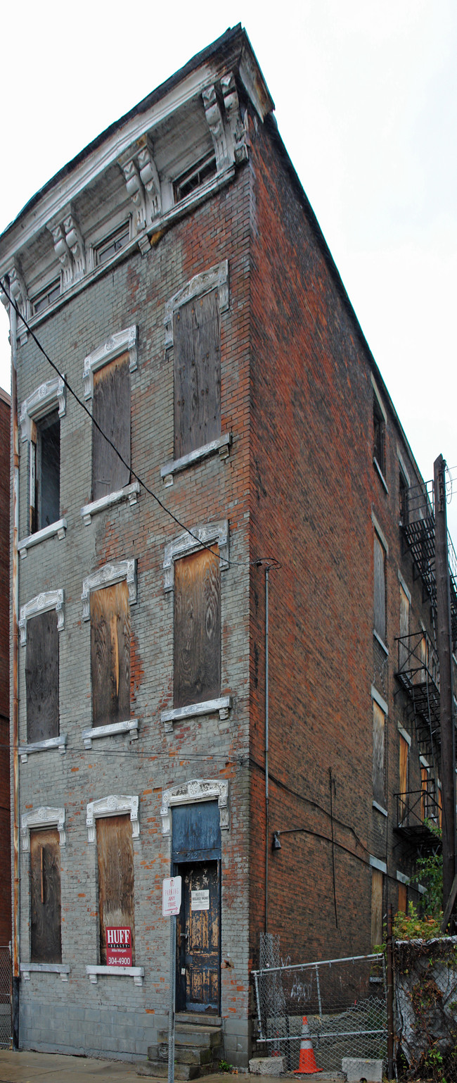 512 Oliver St in Cincinnati, OH - Foto de edificio - Building Photo