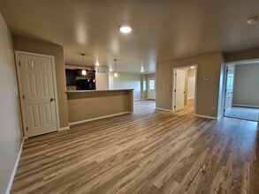 Lancer Court Apartments in Rapid City, SD - Foto de edificio - Building Photo