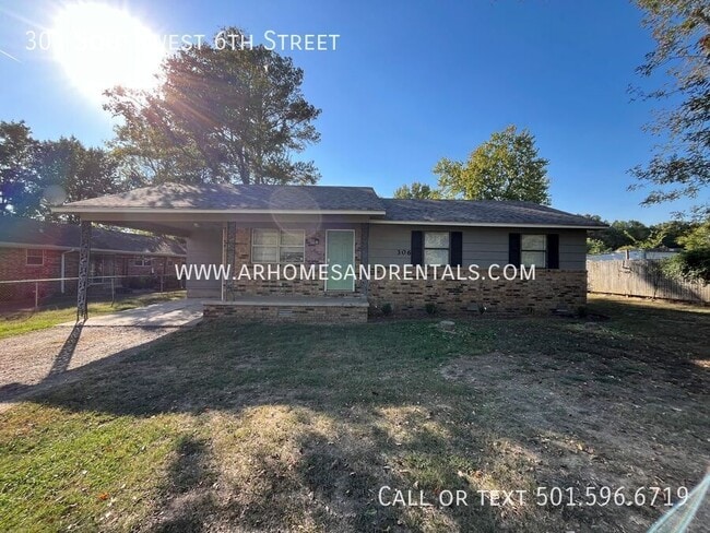 property at 306 SW 6th St