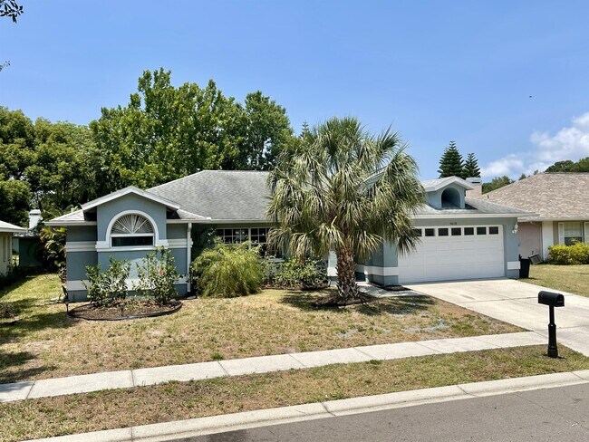 5610 29th St Cir E in Bradenton, FL - Building Photo - Building Photo