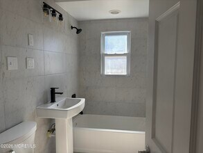 633 Hulses Corner Rd in Howell, NJ - Building Photo - Building Photo