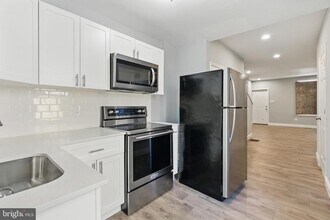 937 N 45th St in Philadelphia, PA - Building Photo - Building Photo