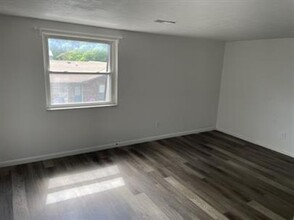 189 Park Ave-Unit -Apt 2 in Delaware, OH - Building Photo - Building Photo