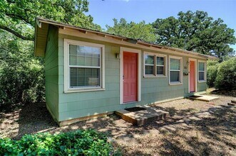 1402 W Congress St in Denton, TX - Building Photo - Building Photo