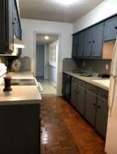 7418 Meadow Cliff St in San Antonio, TX - Foto de edificio - Building Photo