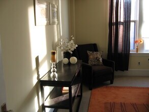 2201 Chestnut St, Unit 302 in Philadelphia, PA - Foto de edificio - Building Photo