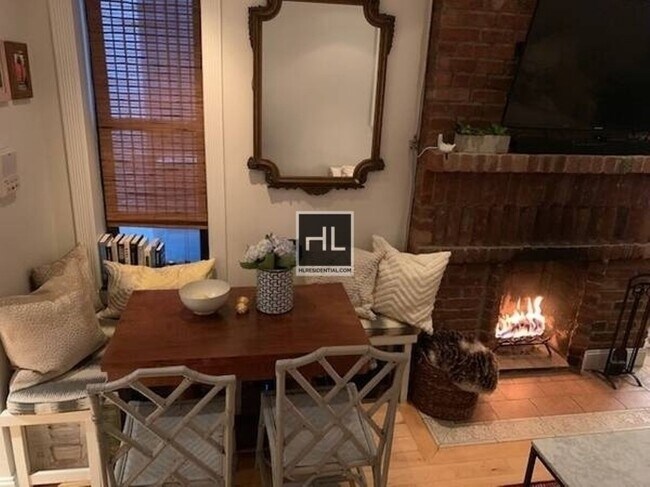 E 25TH ST. in New York, NY - Foto de edificio - Building Photo