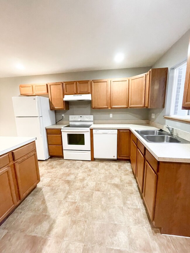 2405 City View Ct in Lincoln, NE - Building Photo - Building Photo