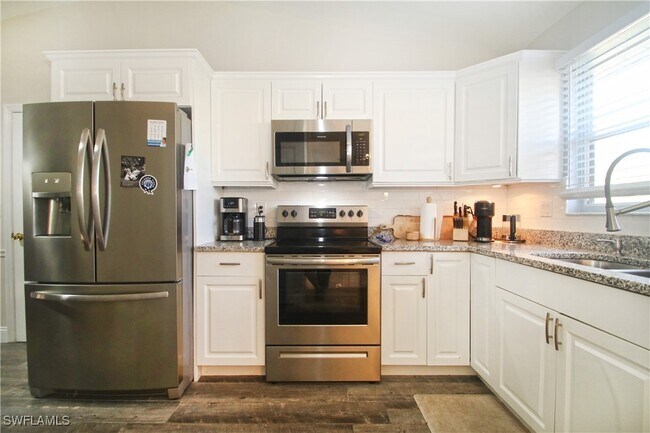 property at 370 Emerald Bay Cir