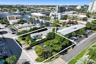 2801 NE 33rd Ave in Fort Lauderdale, FL - Building Photo - Building Photo