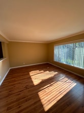 338 S Arroyo Dr in San Gabriel, CA - Foto de edificio - Building Photo