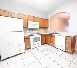 4191 Winding Vine Dr in Lakeland, FL - Building Photo - Building Photo