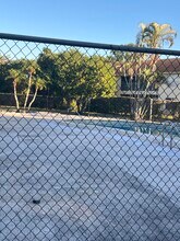 2110 Sherwood Forest Blvd in West Palm Beach, FL - Building Photo - Building Photo