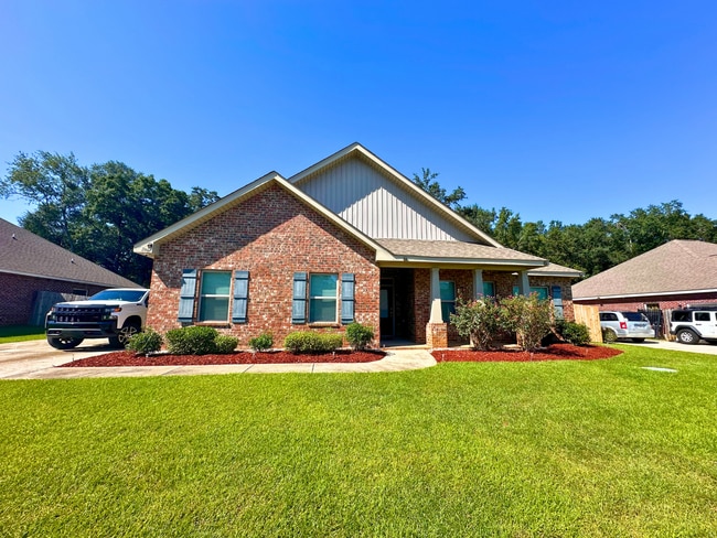 property at 11464 Oak Aly Dr S