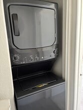 1025 Southwood Dr, Unit Southwood in San Luis Obispo, CA - Building Photo - Building Photo