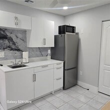 21431 SW 88th Ave in Cutler Bay, FL - Building Photo - Building Photo