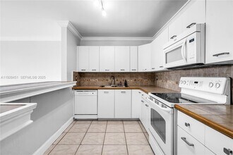 14840 Naranja Lakes Blvd in Homestead, FL - Building Photo - Building Photo