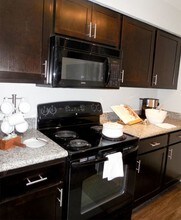 2301 S Millbend Dr in The Woodlands, TX - Building Photo - Building Photo