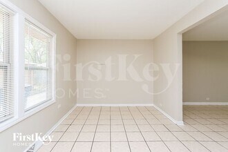 209 E Myrick Ave in Addison, IL - Building Photo - Building Photo