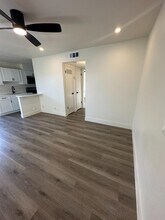 1069 Cherry Ln in Clovis, CA - Building Photo - Building Photo