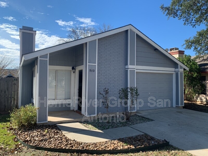 9510 Bowen Dr in San Antonio, TX - Building Photo