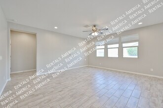 19308 W Jackson St in Buckeye, AZ - Foto de edificio - Building Photo