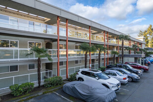 Oasis Condominium in Bellevue, WA - Foto de edificio - Building Photo