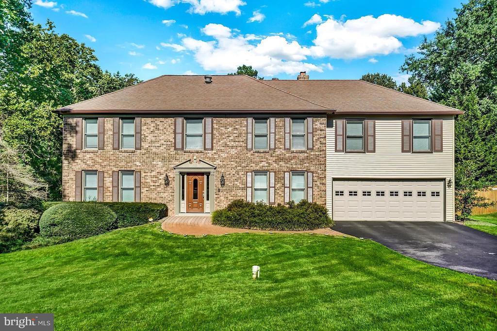 1124 Rutlandview Dr in Davidsonville, MD - Building Photo