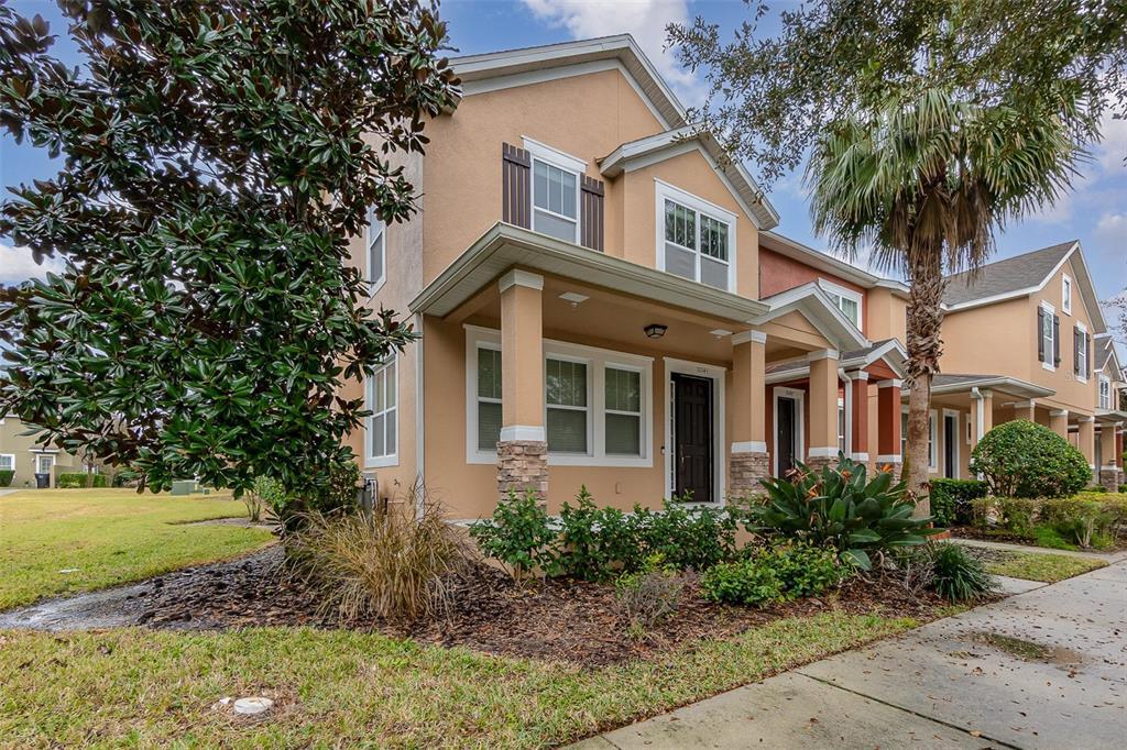 10143 Hartford Maroon Rd in Orlando, FL - Building Photo