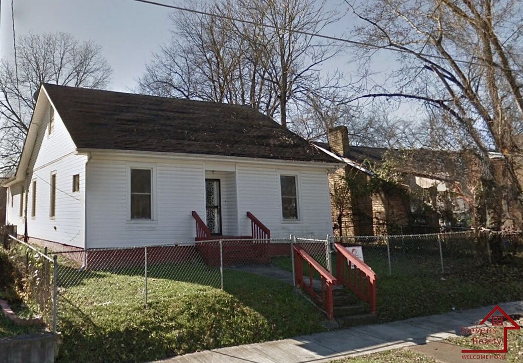 515 Ben Hur Ave in Knoxville, TN - Foto de edificio