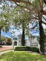 781 SW 148th Ave in Davie, FL - Building Photo