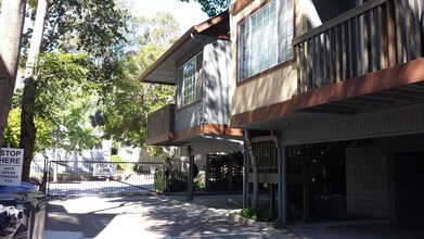 1476 Lincoln in San Rafael, CA - Foto de edificio - Building Photo