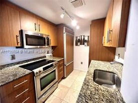 10275 Collins Ave, Unit # 323 in Bal Harbour, FL - Building Photo