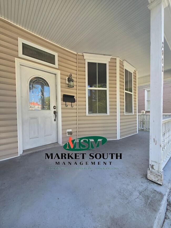 2012 Whitaker St in Savannah, GA - Building Photo - Building Photo