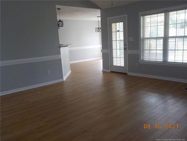 107 Mckinley Dr in Raeford, NC - Building Photo - Building Photo