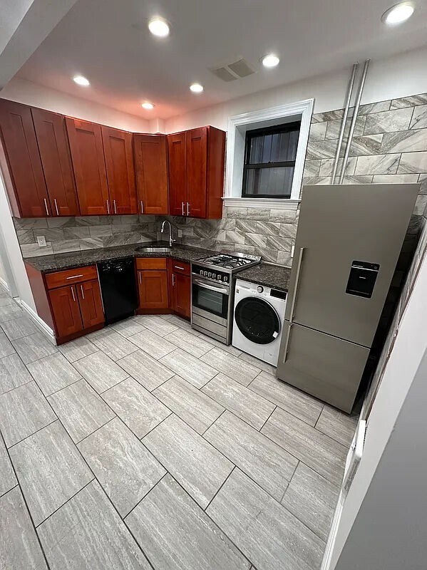 493 Seventh Avenue in Brooklyn, NY - Building Photo - Building Photo