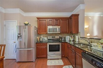 2218 Landing Walk Dr in Duluth, GA - Foto de edificio - Building Photo