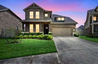 10054 Black Maple Dr in Shenandoah, TX - Building Photo - Building Photo
