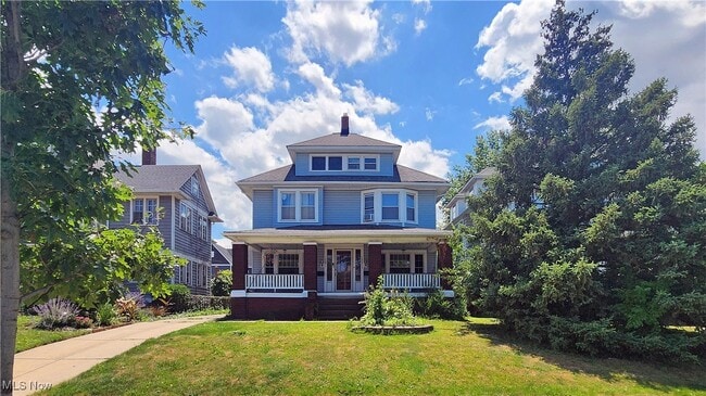 10811 Clifton Blvd in Cleveland, OH - Building Photo - Building Photo