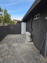 10001 Peace Way, Unit 1004 in Las Vegas, NV - Building Photo - Building Photo