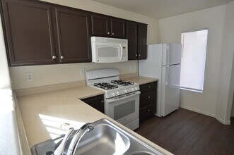 4430 E Van Buren Ave, Unit 203 in Las Vegas, NV - Foto de edificio - Building Photo