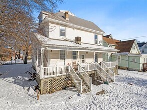 520 W Bucyrus St in Crestline, OH - Building Photo - Building Photo