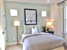 8877 Monroe Dr in Sacramento, CA - Building Photo