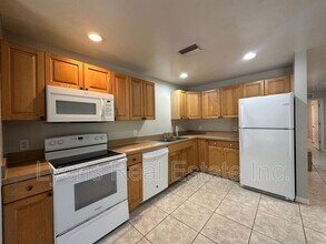 5203 29th St SW in Lehigh Acres, FL - Building Photo - Building Photo