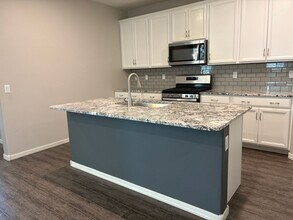 2140 W Ephesus Ct in Tucson, AZ - Building Photo - Building Photo