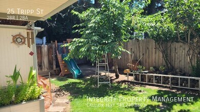 25 Tripp St in Medford, OR - Building Photo - Building Photo