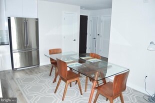 460 New York Ave NW in Washington, DC - Building Photo